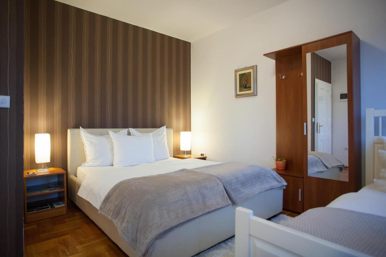 Vila Rosa Vukovar Bed and Breakfast Eksteriør billede