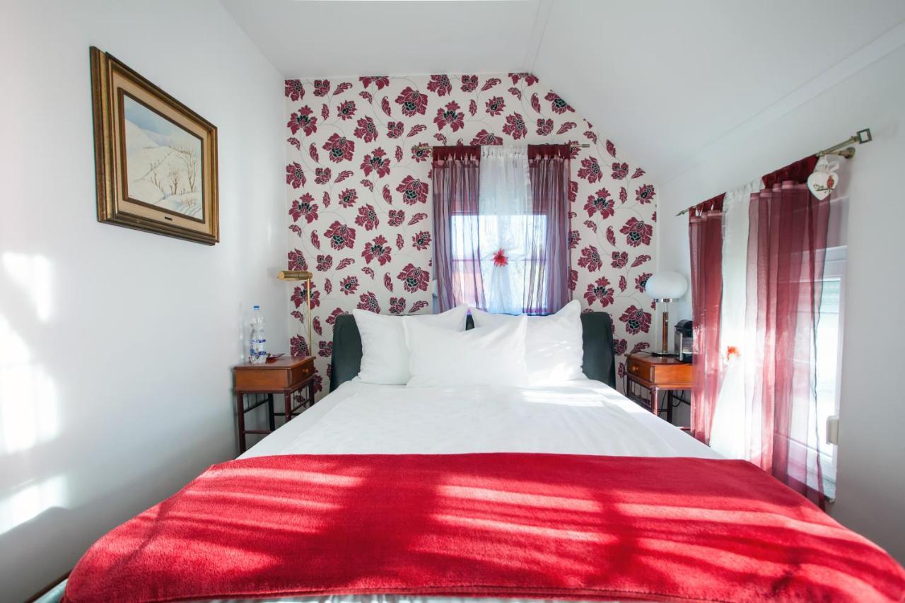 Vila Rosa Vukovar Bed and Breakfast Eksteriør billede