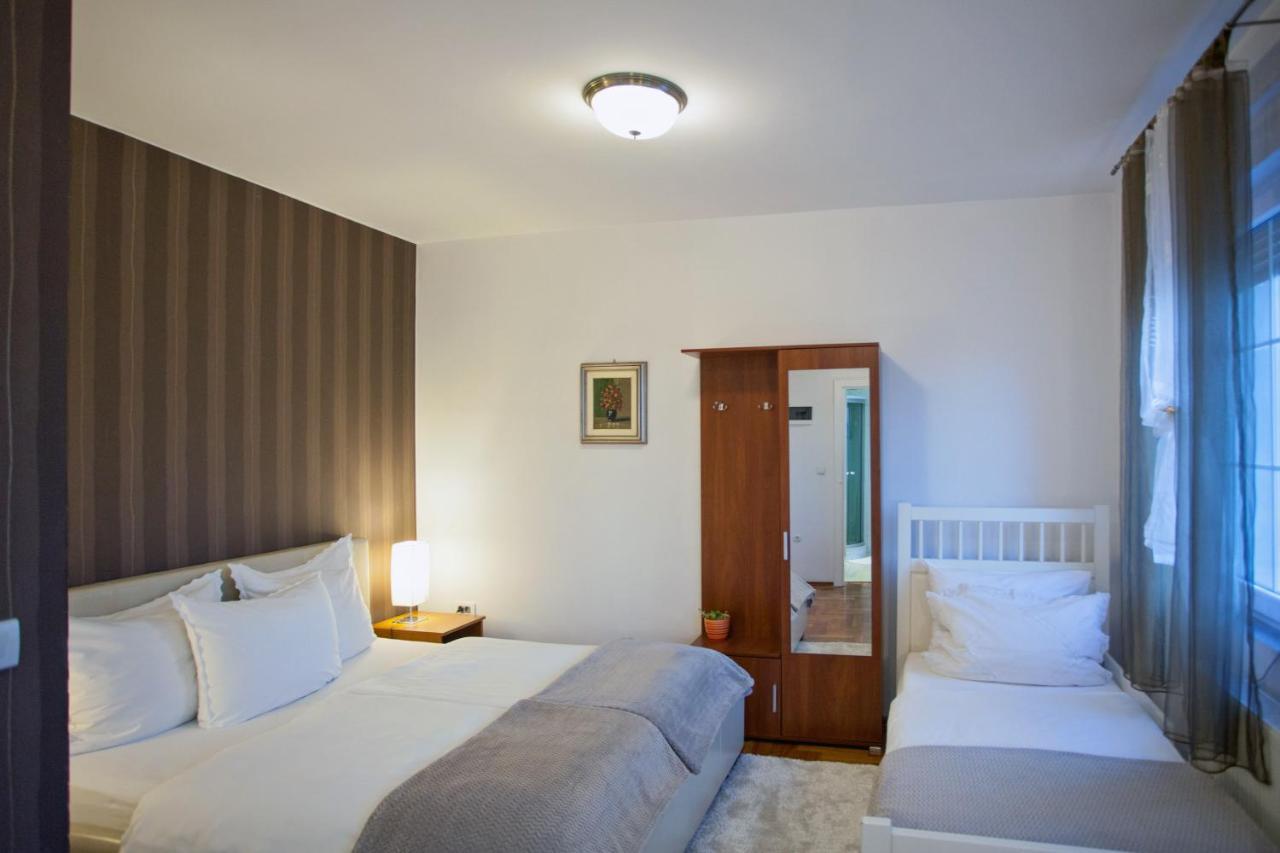 Vila Rosa Vukovar Bed and Breakfast Eksteriør billede